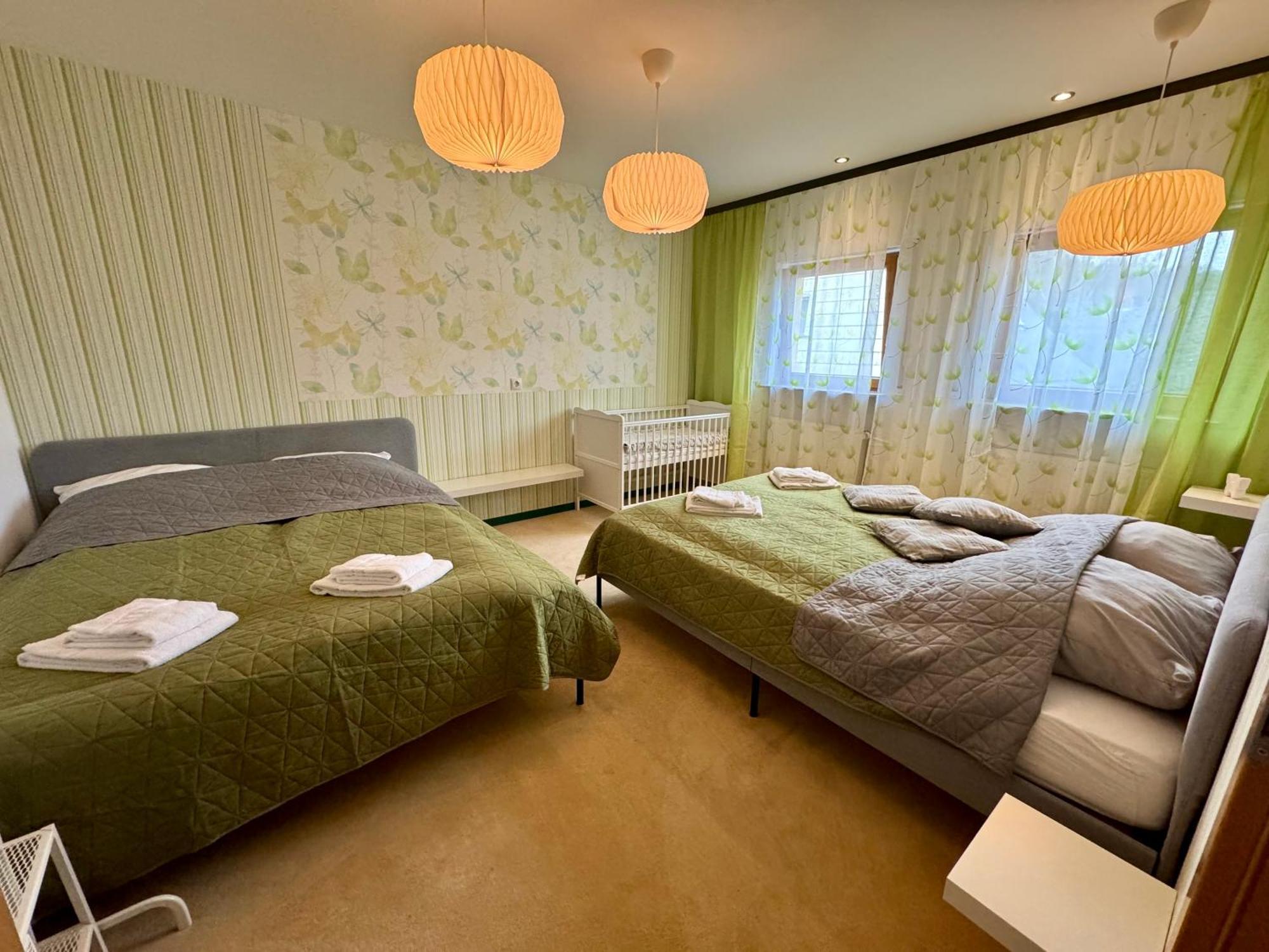 Bookeinfach Bad Ems - Private - Sauna Jacuzzi Whirlpool Swimmingpool Alahna Sup Beachvolleyball Billiards Ping Pong Cinema Theater Music Disco Ball Bbq Und Parkplaetze 外观 照片