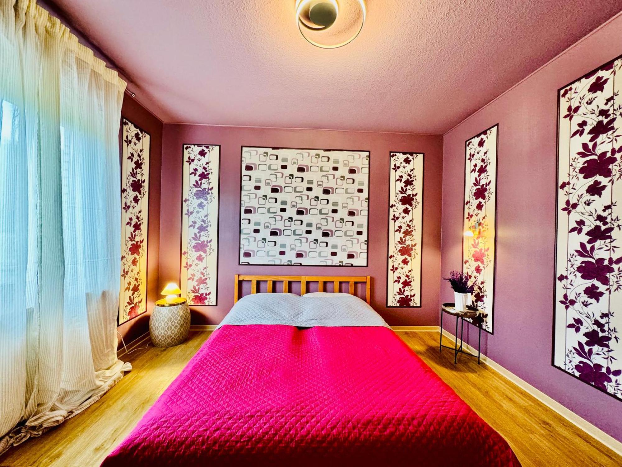 Bookeinfach Bad Ems - Private - Sauna Jacuzzi Whirlpool Swimmingpool Alahna Sup Beachvolleyball Billiards Ping Pong Cinema Theater Music Disco Ball Bbq Und Parkplaetze 外观 照片