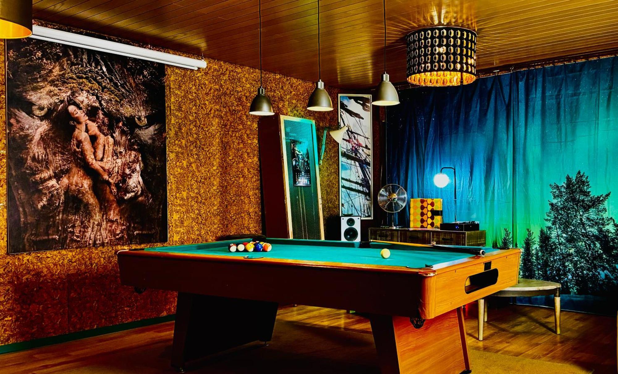 Bookeinfach Bad Ems - Private - Sauna Jacuzzi Whirlpool Swimmingpool Alahna Sup Beachvolleyball Billiards Ping Pong Cinema Theater Music Disco Ball Bbq Und Parkplaetze 外观 照片