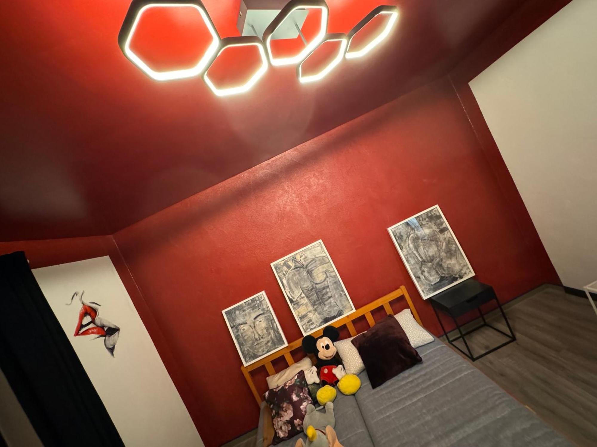 Bookeinfach Bad Ems - Private - Sauna Jacuzzi Whirlpool Swimmingpool Alahna Sup Beachvolleyball Billiards Ping Pong Cinema Theater Music Disco Ball Bbq Und Parkplaetze 外观 照片