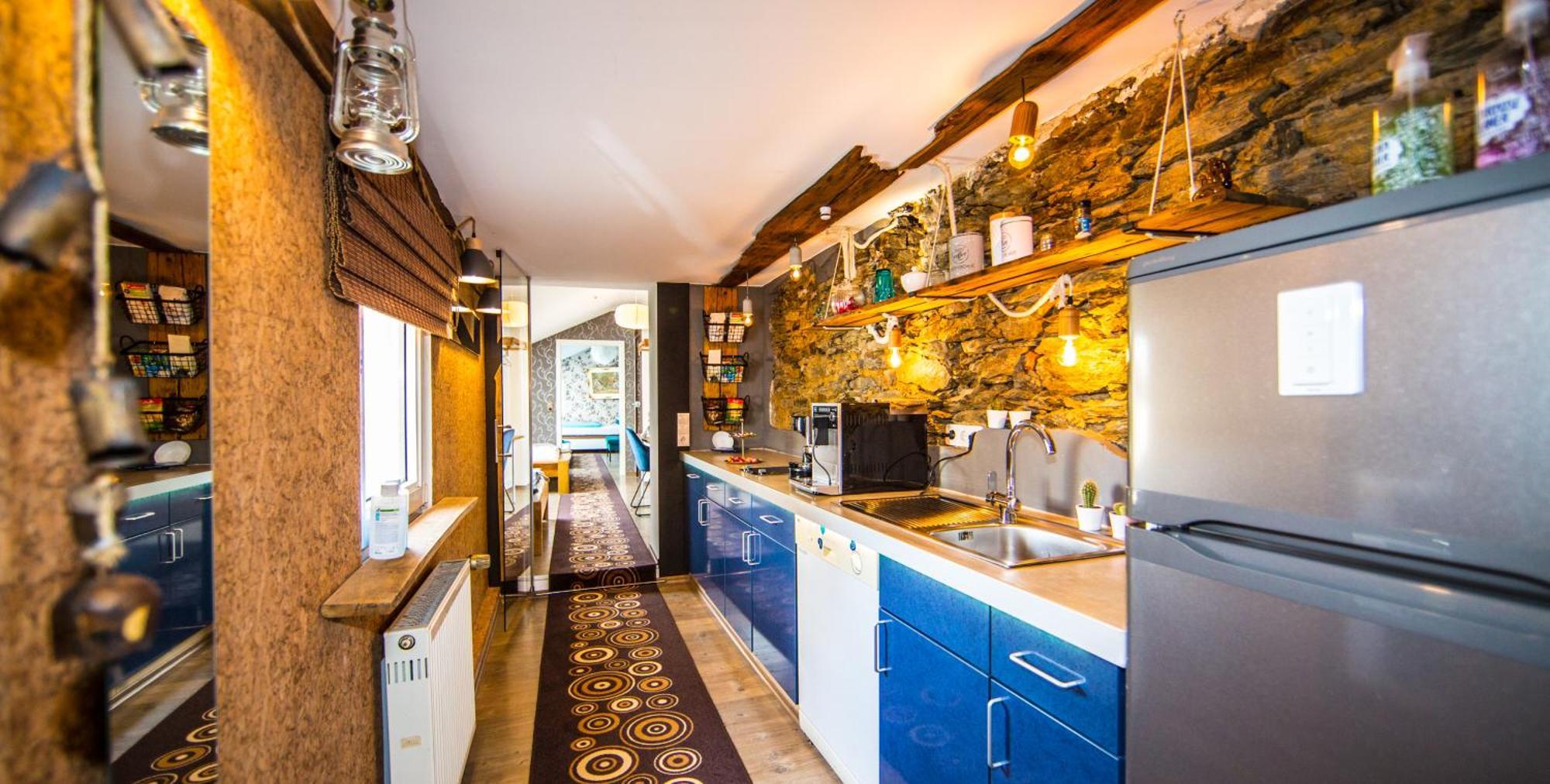 Bookeinfach Bad Ems - Private - Sauna Jacuzzi Whirlpool Swimmingpool Alahna Sup Beachvolleyball Billiards Ping Pong Cinema Theater Music Disco Ball Bbq Und Parkplaetze 外观 照片