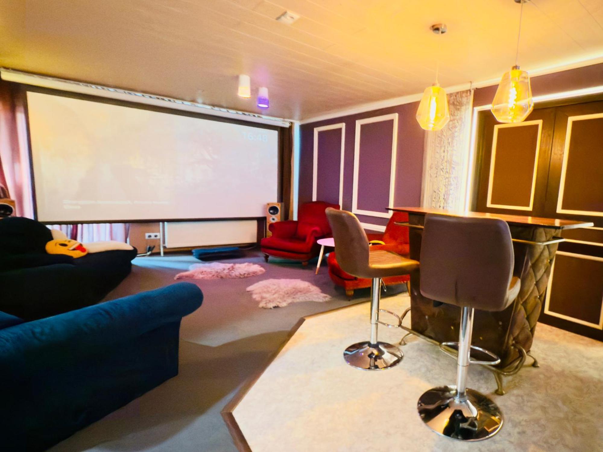Bookeinfach Bad Ems - Private - Sauna Jacuzzi Whirlpool Swimmingpool Alahna Sup Beachvolleyball Billiards Ping Pong Cinema Theater Music Disco Ball Bbq Und Parkplaetze 客房 照片