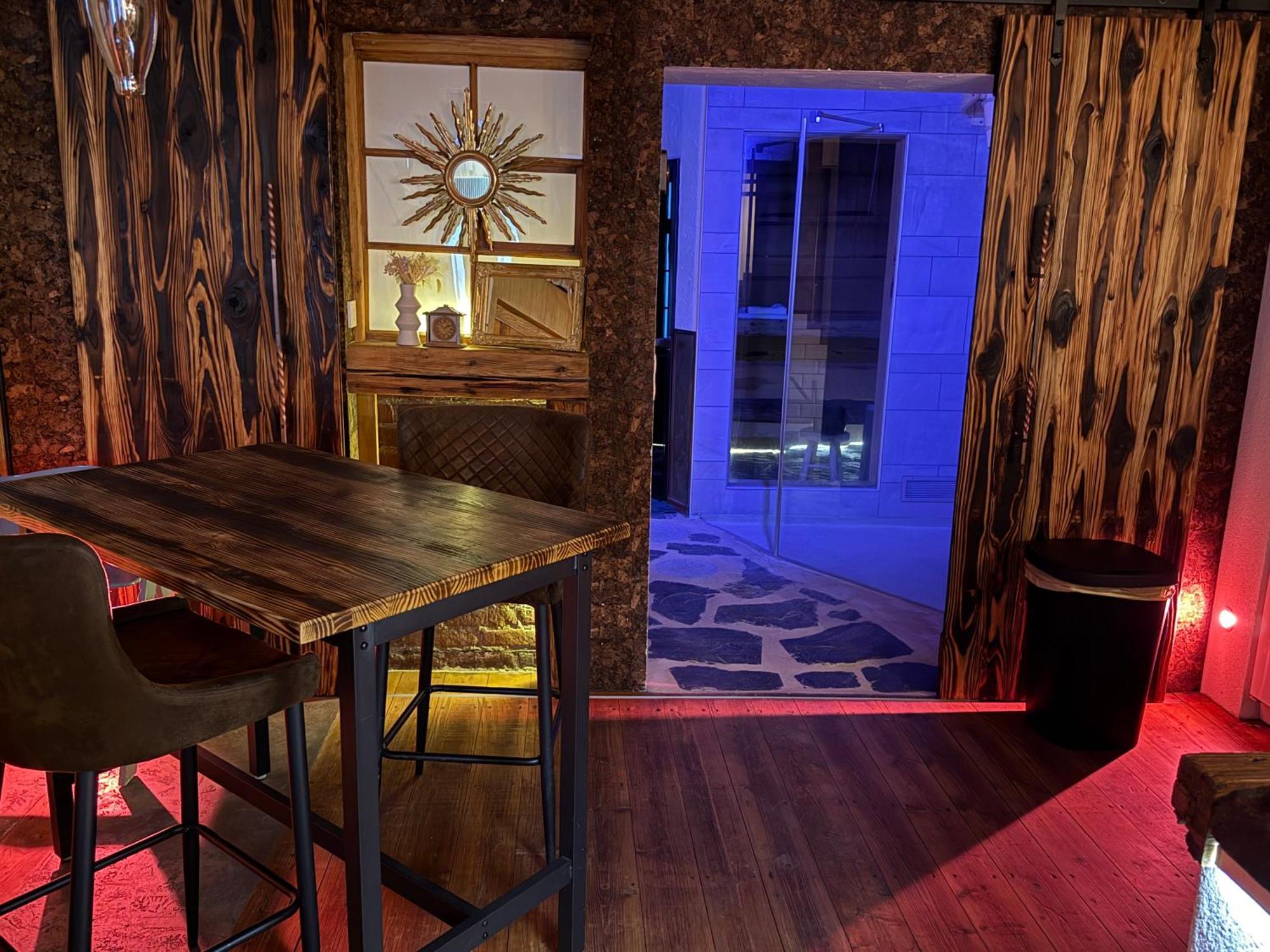 Bookeinfach Bad Ems - Private - Sauna Jacuzzi Whirlpool Swimmingpool Alahna Sup Beachvolleyball Billiards Ping Pong Cinema Theater Music Disco Ball Bbq Und Parkplaetze 外观 照片